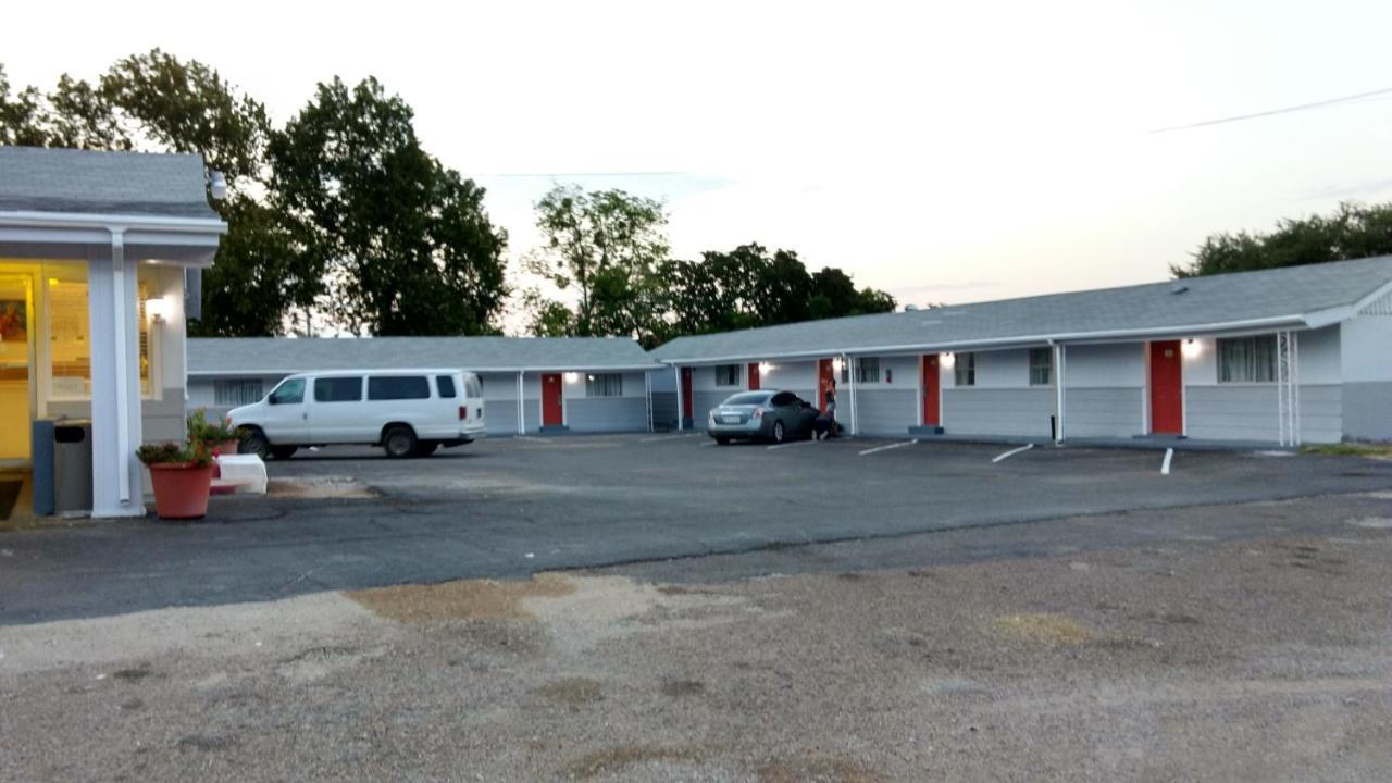 Budget Inn Hamilton Экстерьер фото